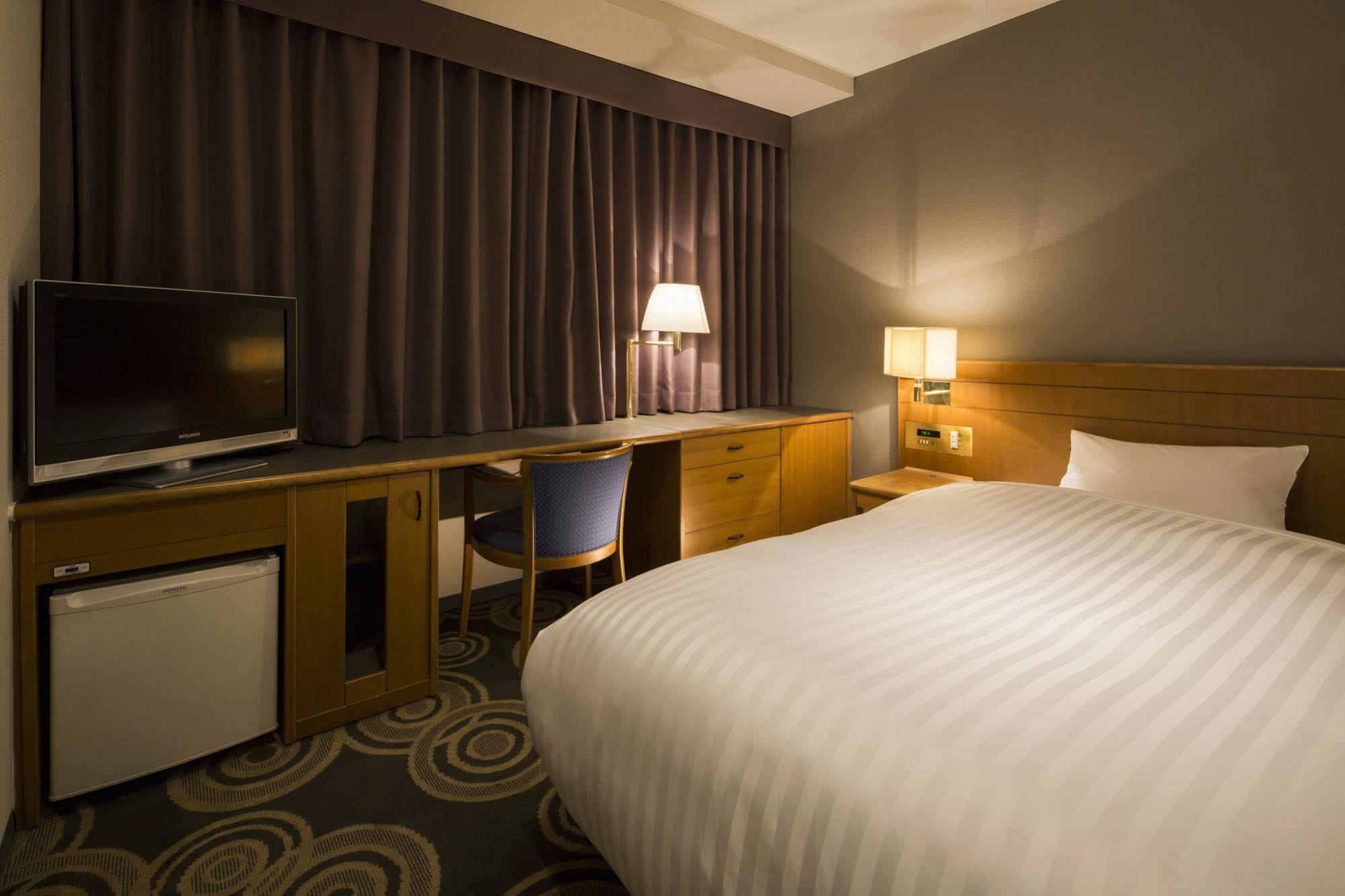 Jr-East Hotel Mets Tabata Токіо Екстер'єр фото