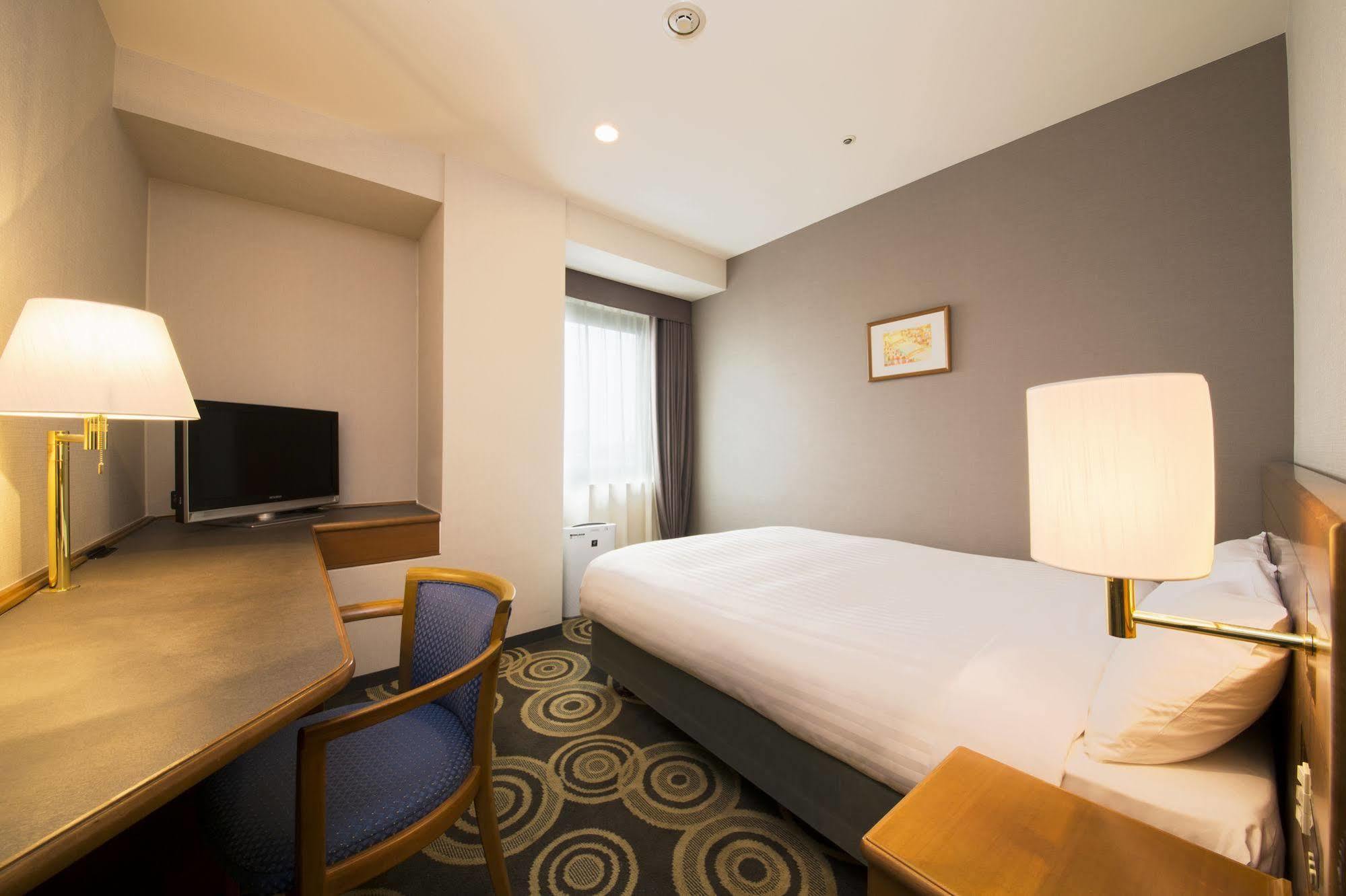 Jr-East Hotel Mets Tabata Токіо Екстер'єр фото