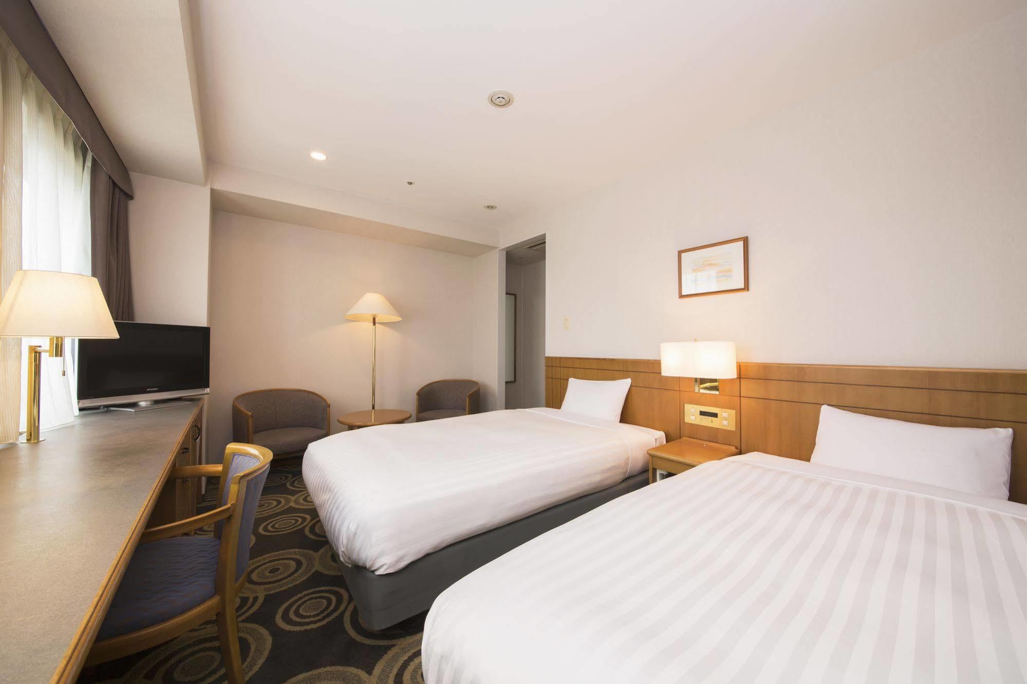 Jr-East Hotel Mets Tabata Токіо Екстер'єр фото